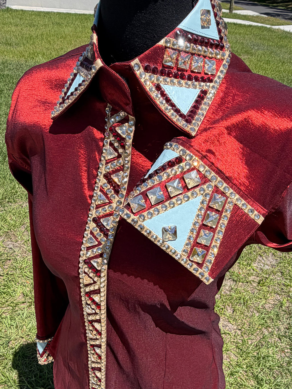 Sm/Med “Zoey” Maroon Day Shirt