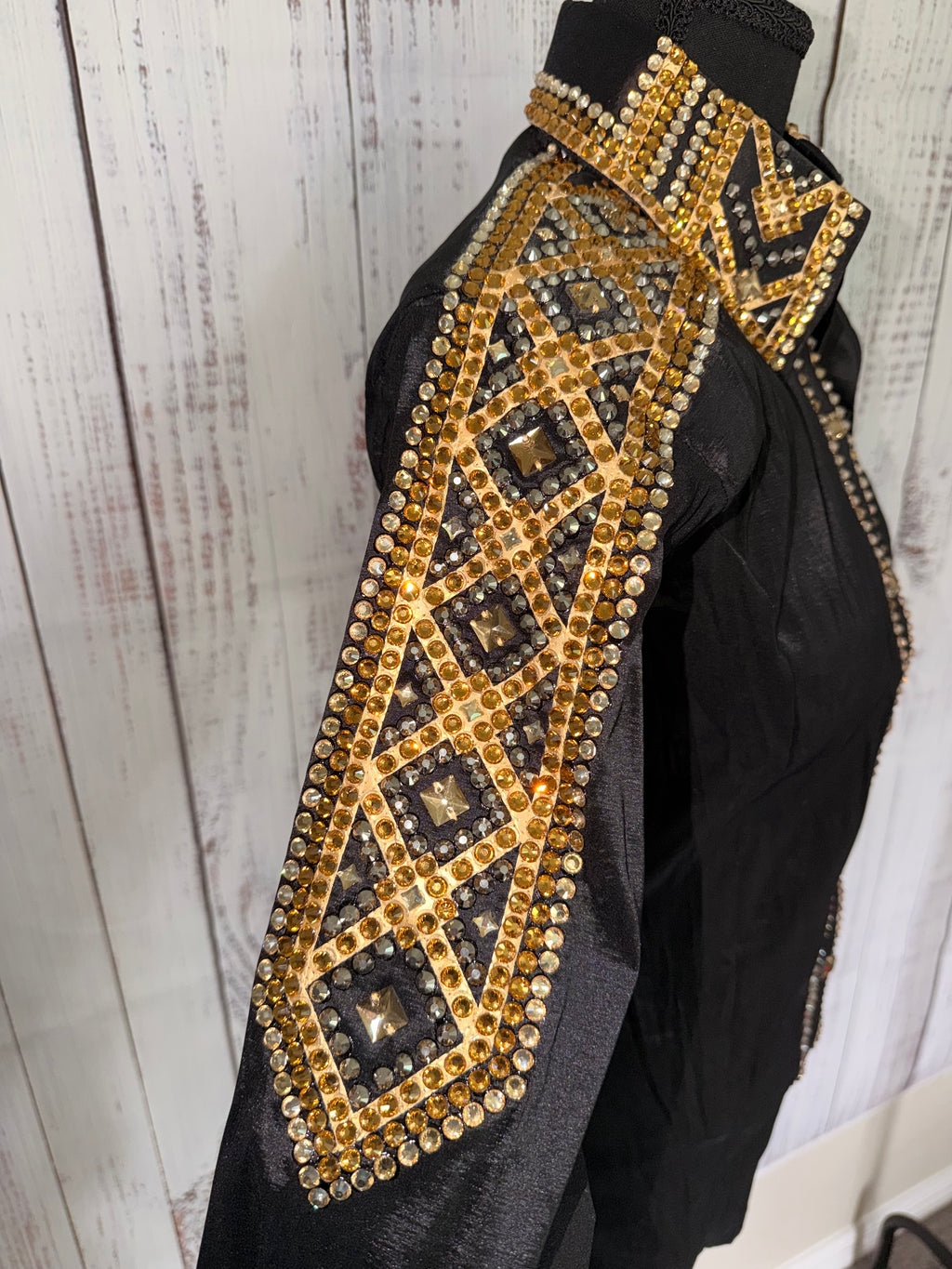 Large “Gwyneth” - Black/Gold