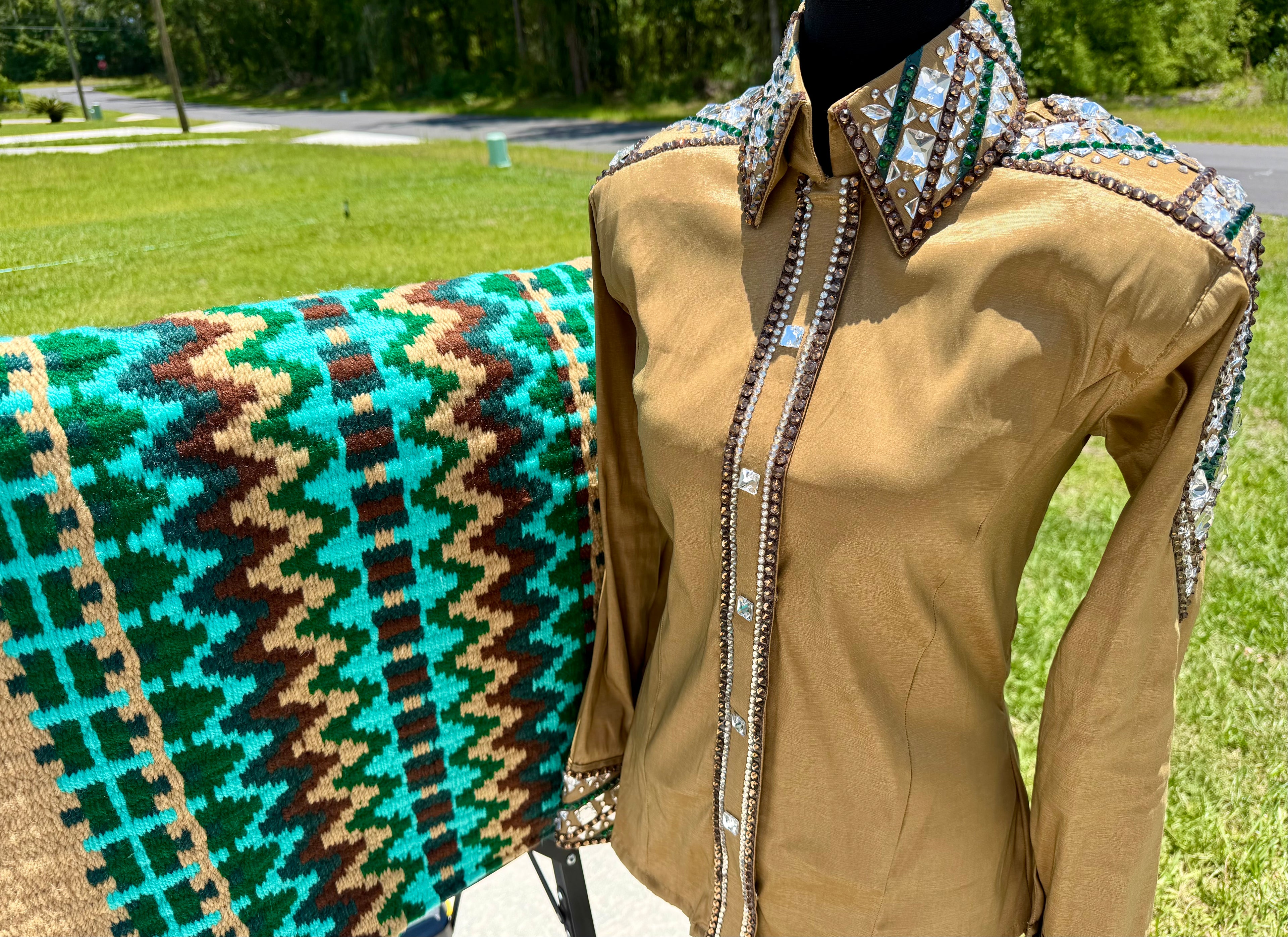 Small Tan/Green/Mint Day Shirt/Pad Set